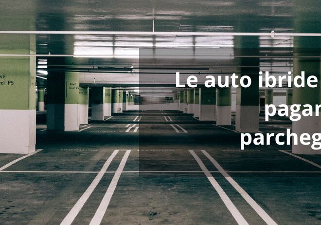 Mobil hibrida membayar tempat parkir atau tidak?
